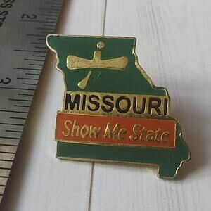 Missouri Canoe Show Me State Pin for a Hat, Lapel, Lanyard, Jacket or Backpack
